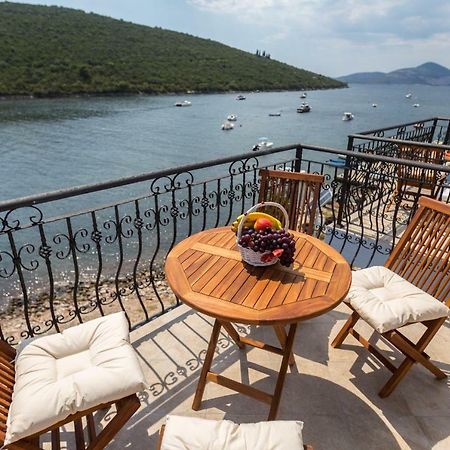 Villa San Apartments Τίβατ Εξωτερικό φωτογραφία