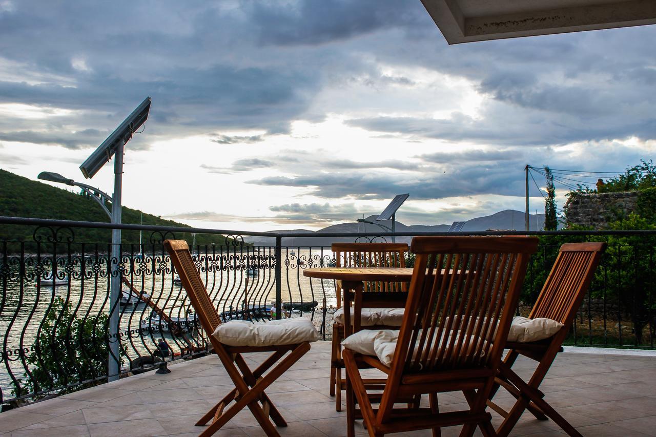 Villa San Apartments Τίβατ Εξωτερικό φωτογραφία