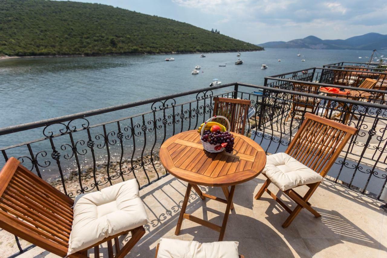 Villa San Apartments Τίβατ Εξωτερικό φωτογραφία