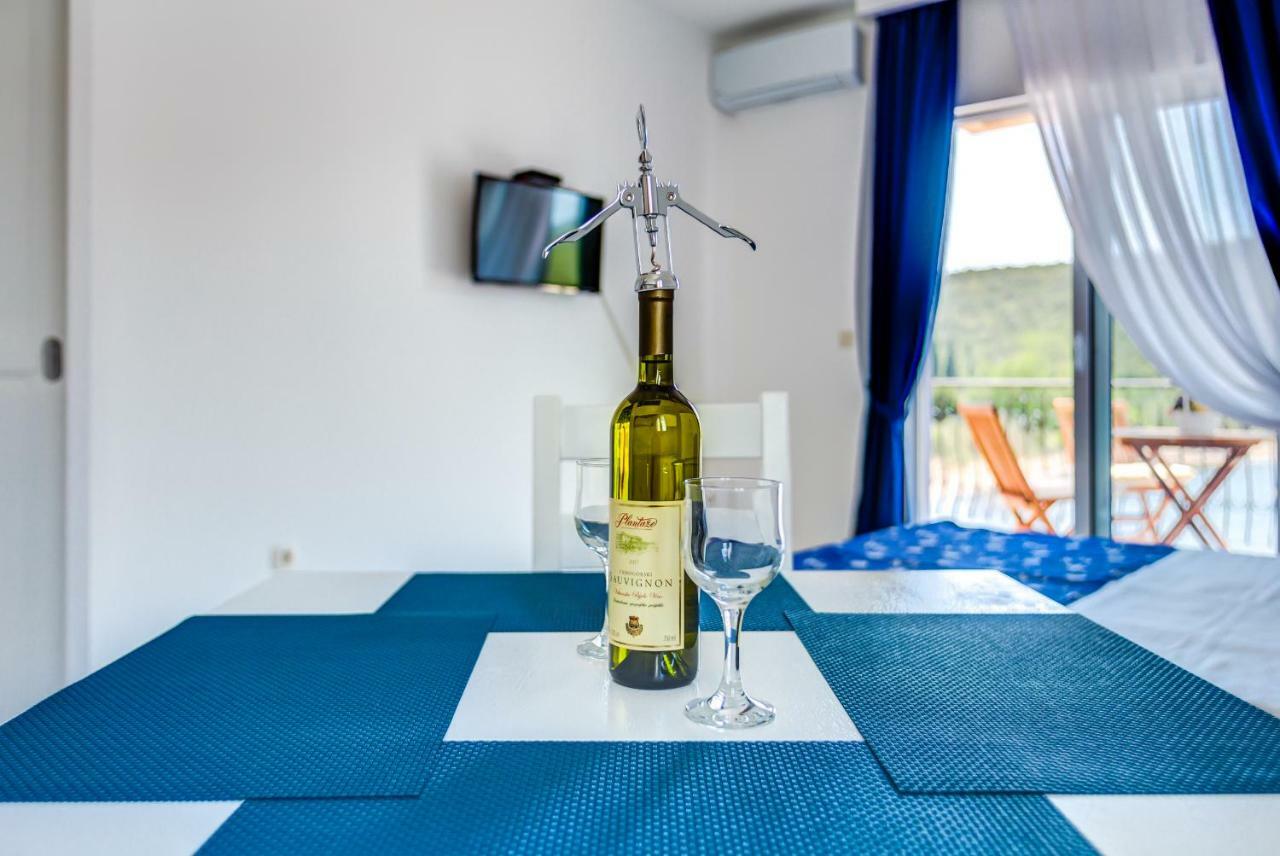 Villa San Apartments Τίβατ Εξωτερικό φωτογραφία