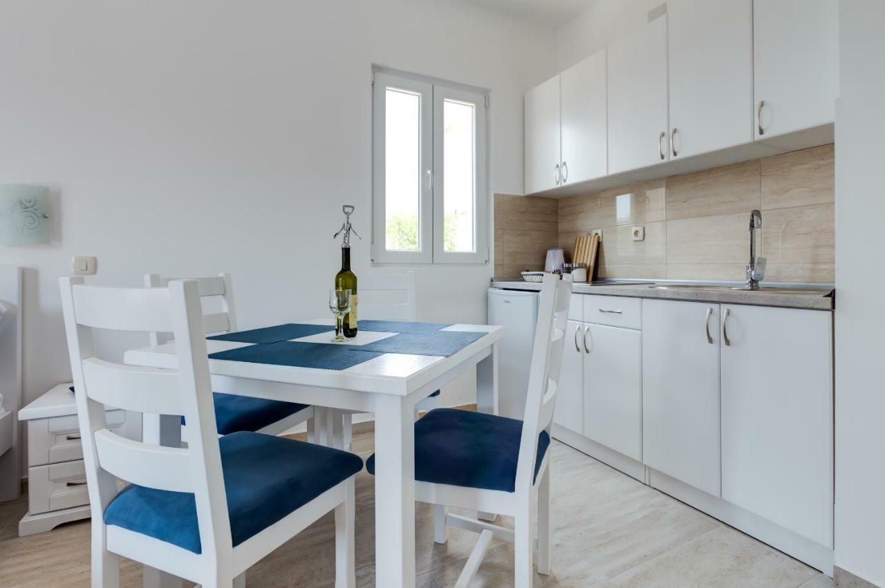 Villa San Apartments Τίβατ Εξωτερικό φωτογραφία