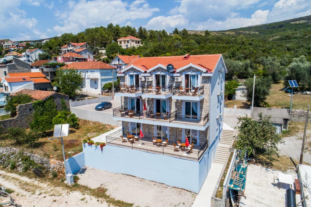 Villa San Apartments Τίβατ Εξωτερικό φωτογραφία
